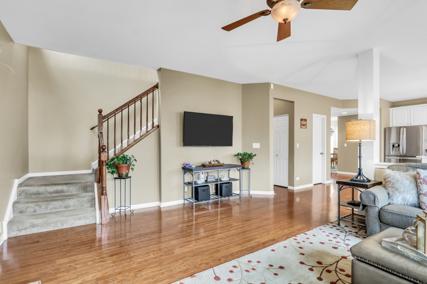 296 Biros Lane, Round Lake, IL 60073