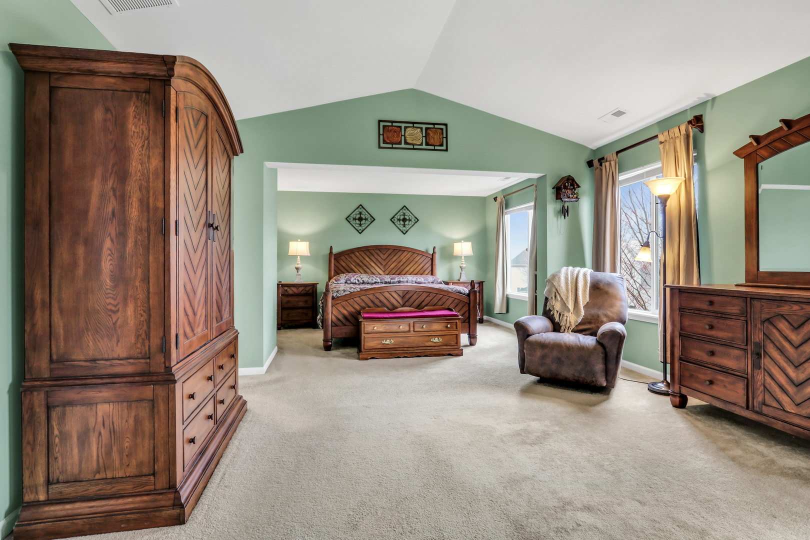 296 Biros Lane, Round Lake, IL 60073