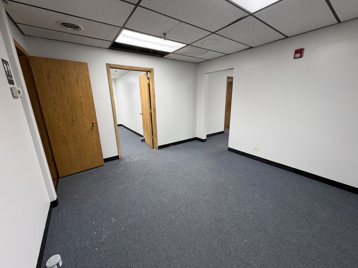 501-517 Thornhill Drive, Carol Stream, IL 60188