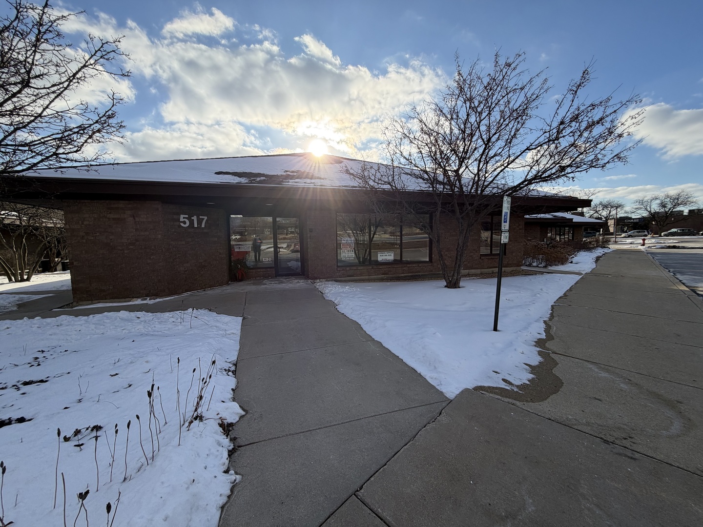 501-517 Thornhill Drive, Carol Stream, IL 60188