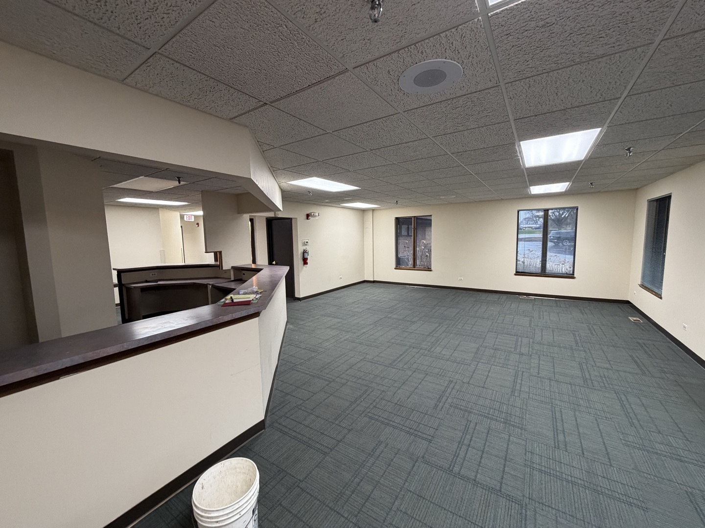 501-517 Thornhill Drive, Carol Stream, IL 60188