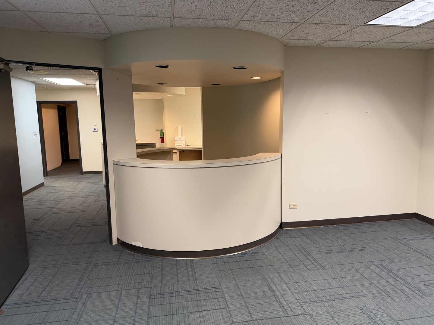 501-517 Thornhill Drive, Carol Stream, IL 60188