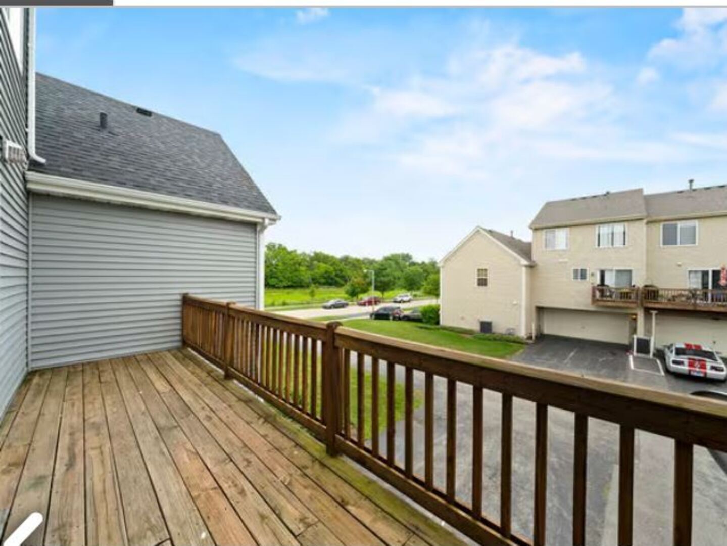 512 Lincoln Station Drive #512, Oswego, IL 60543