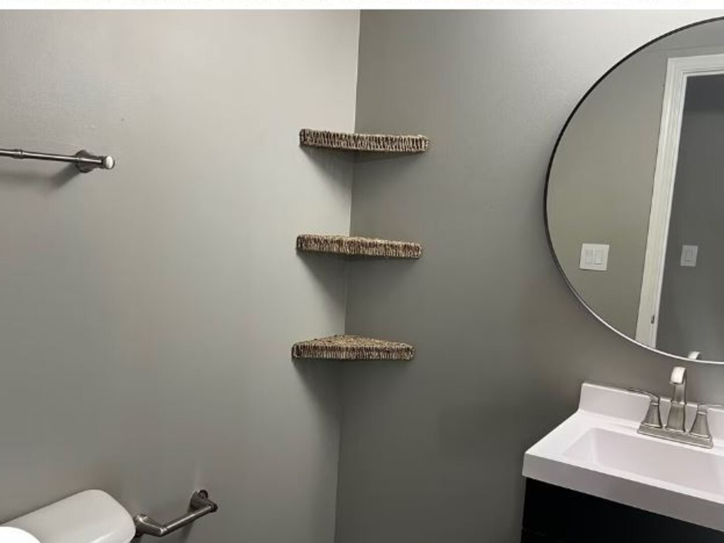 512 Lincoln Station Drive #512, Oswego, IL 60543