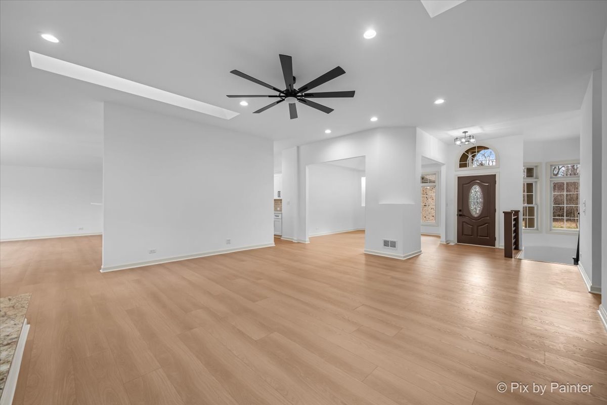 39182 N Rangers Way, Antioch, IL 60002