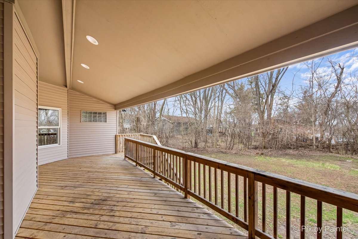 39182 N Rangers Way, Antioch, IL 60002