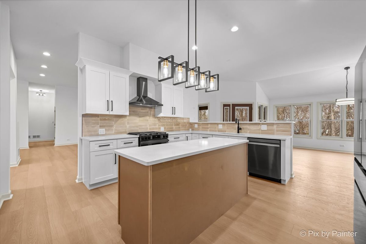 39182 N Rangers Way, Antioch, IL 60002