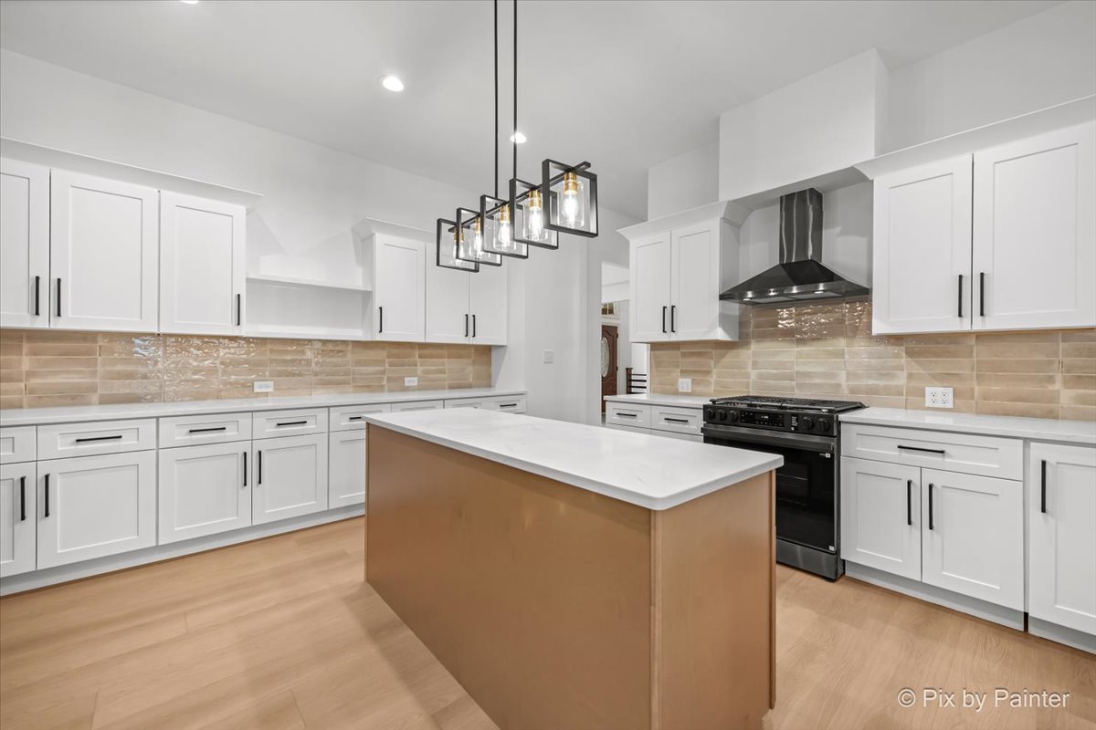 39182 N Rangers Way, Antioch, IL 60002