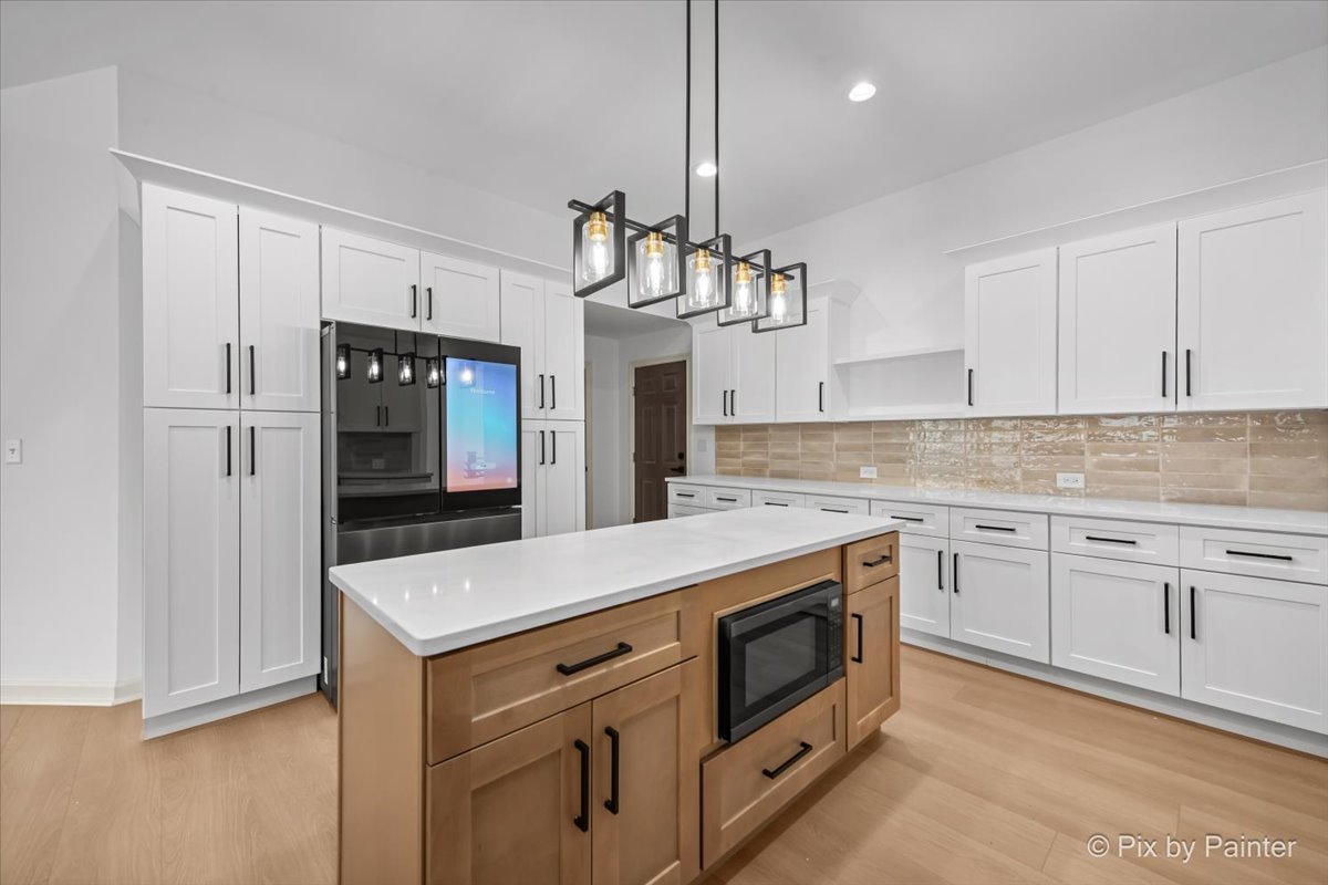 39182 N Rangers Way, Antioch, IL 60002