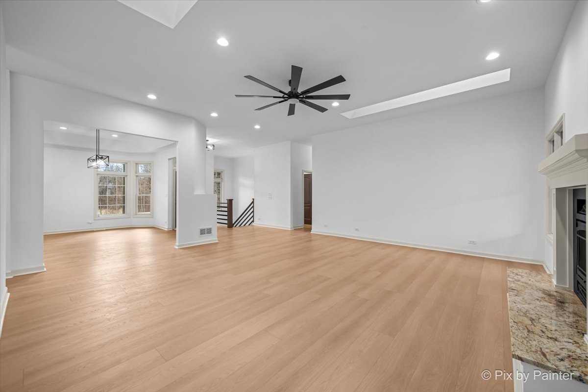 39182 N Rangers Way, Antioch, IL 60002