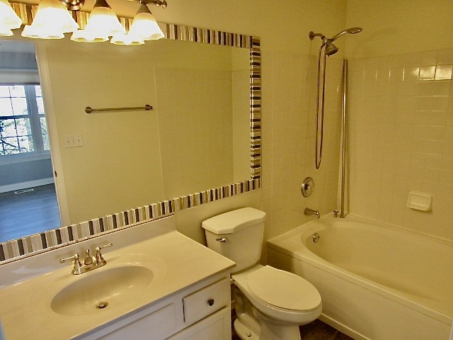 2667 Woodmere Drive #2667, Darien, IL 60561