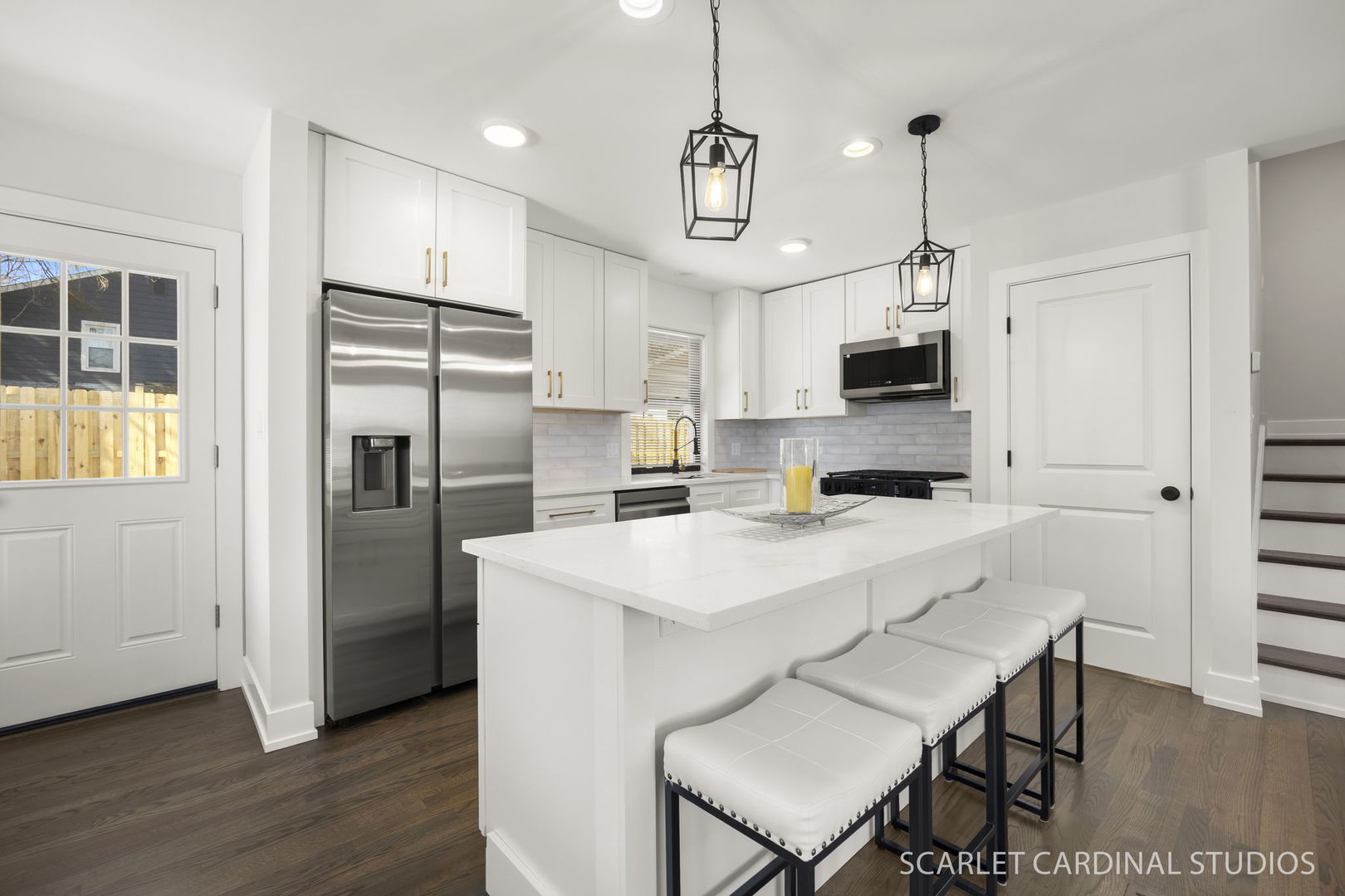 22W080 Valleyview Drive, Glen Ellyn, IL 60137