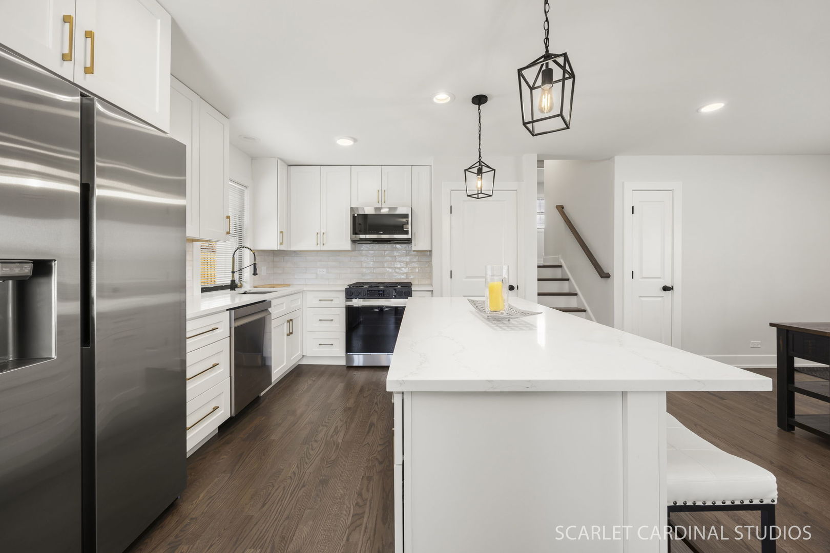 22W080 Valleyview Drive, Glen Ellyn, IL 60137