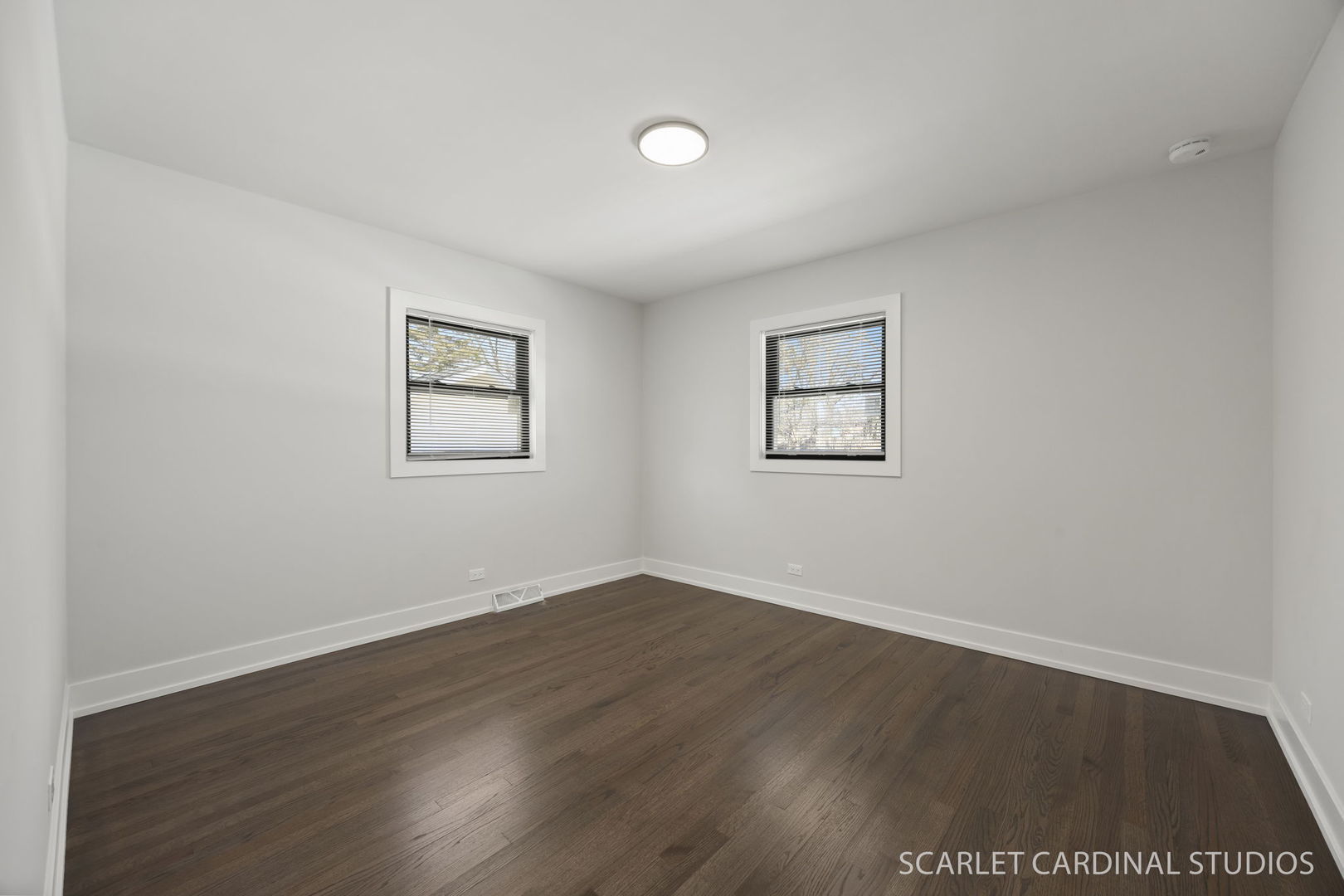 22W080 Valleyview Drive, Glen Ellyn, IL 60137