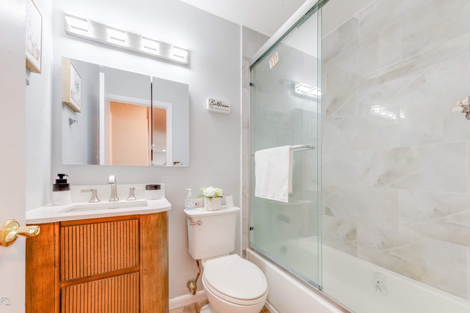 2712 Mohawk Avenue, Woodridge, IL 60517