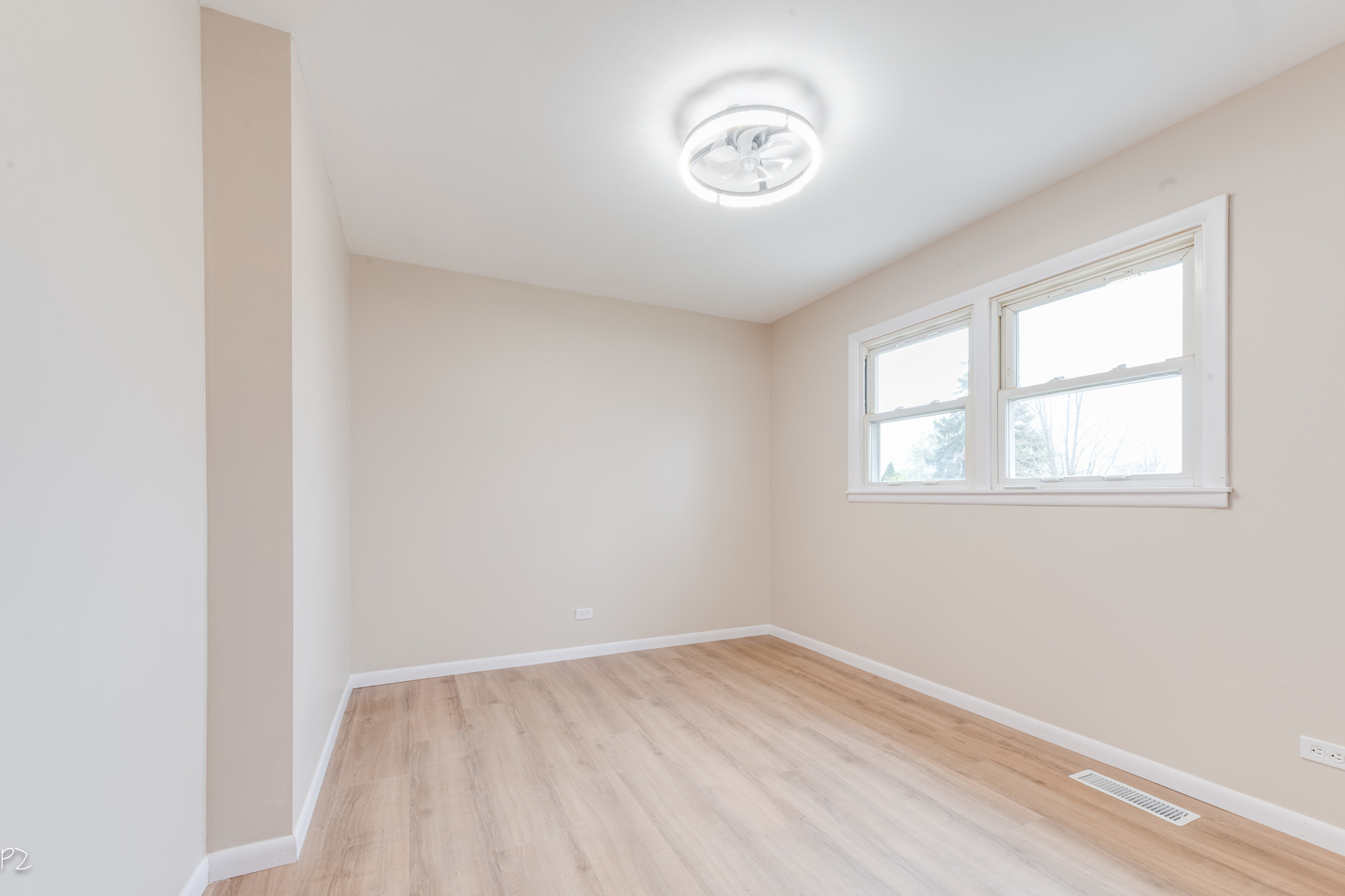 2712 Mohawk Avenue, Woodridge, IL 60517