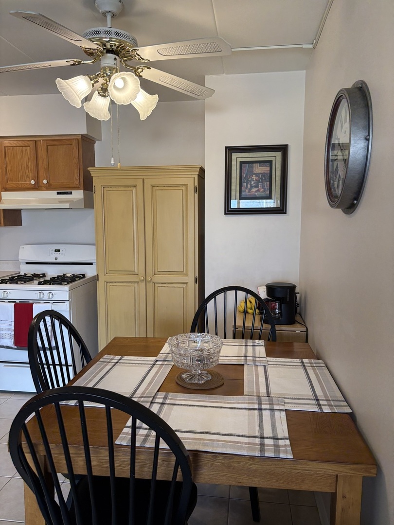 11000 Central Avenue #1A, Chicago Ridge, IL 60415