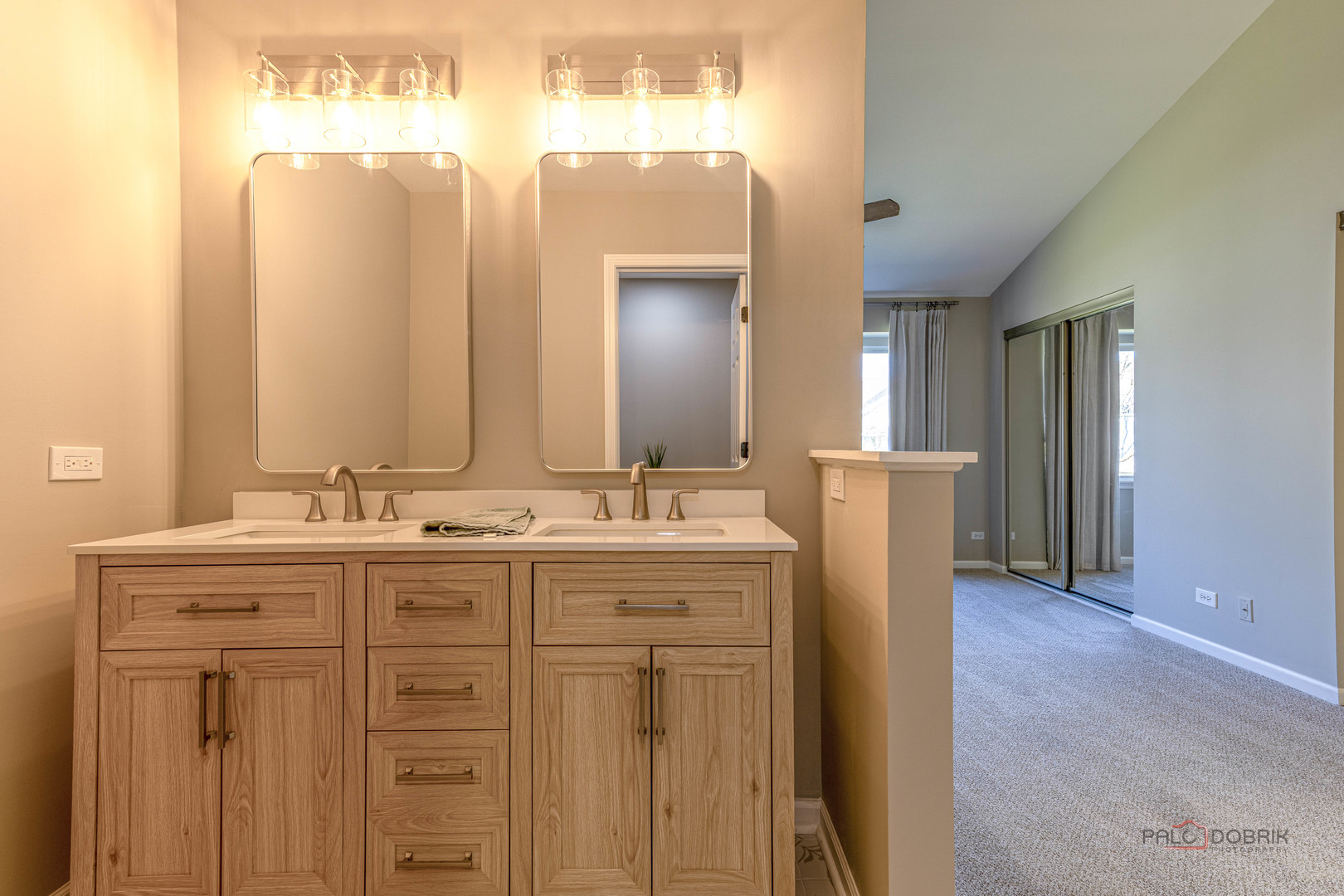 263 Camel Bend Court #0, Schaumburg, IL 60194