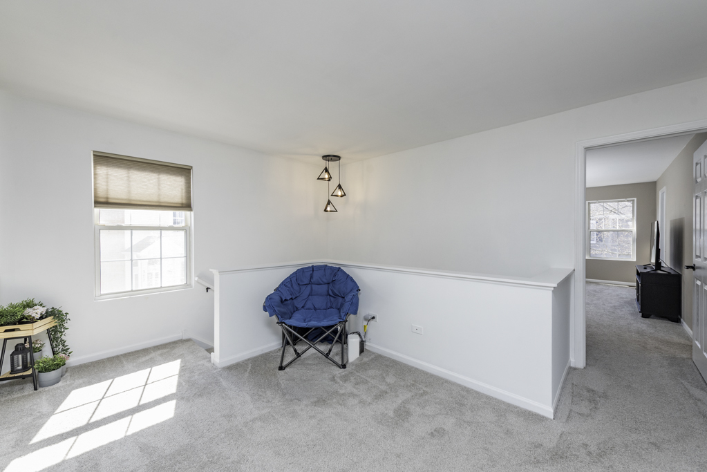 368 S Litchfield Drive, Round Lake, IL 60073