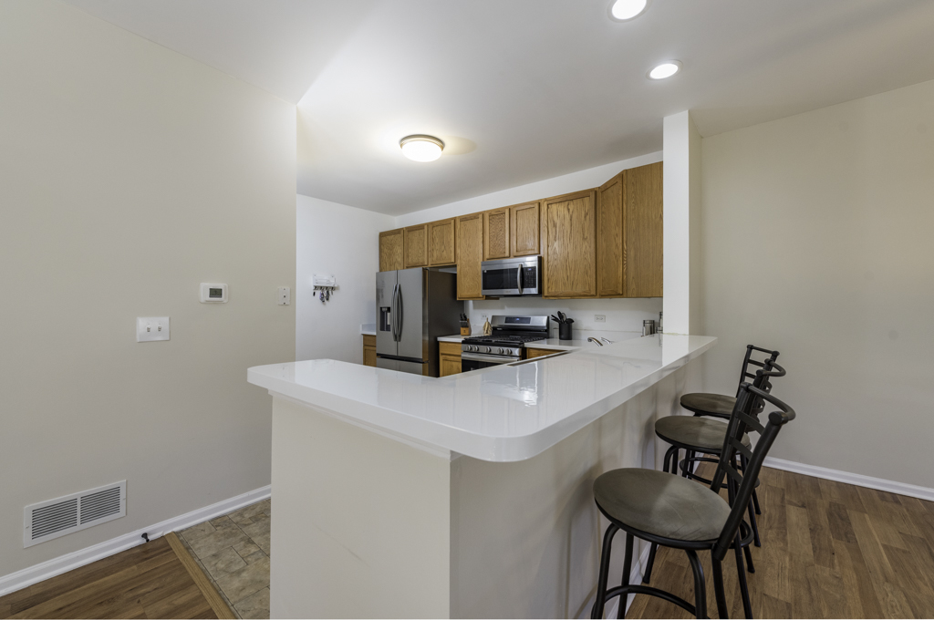 368 S Litchfield Drive, Round Lake, IL 60073