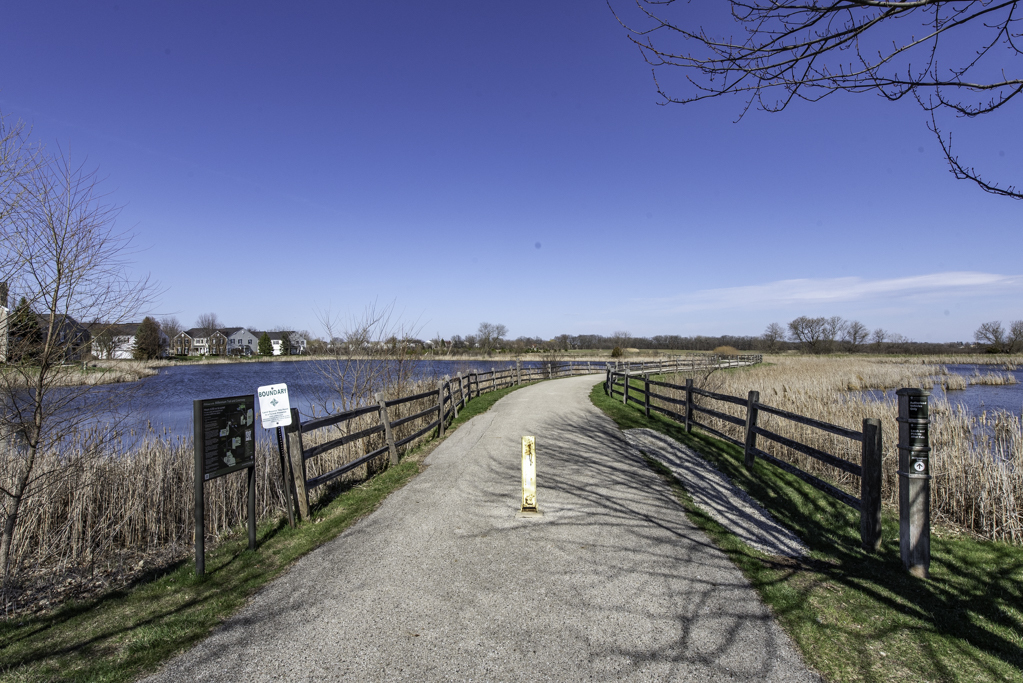 368 S Litchfield Drive, Round Lake, IL 60073