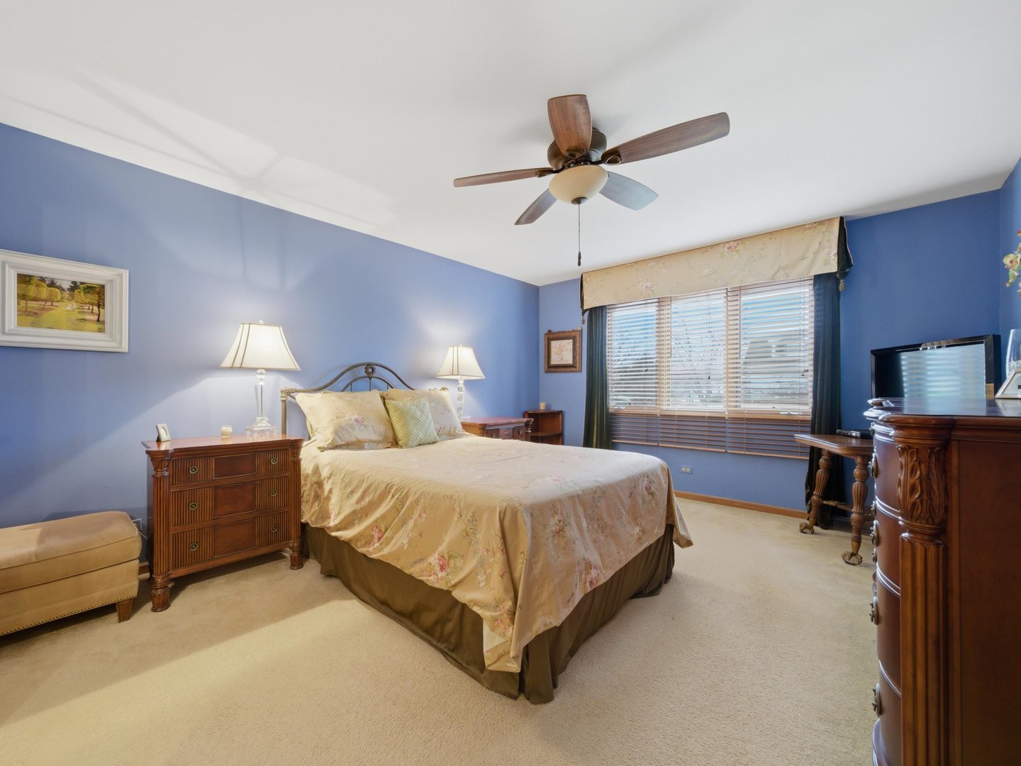 312 Brookdale Drive #A, Bloomingdale, IL 60108