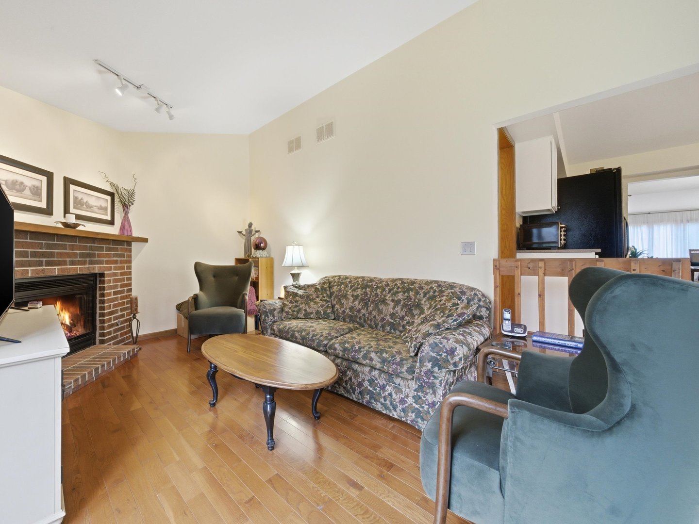 312 Brookdale Drive #A, Bloomingdale, IL 60108