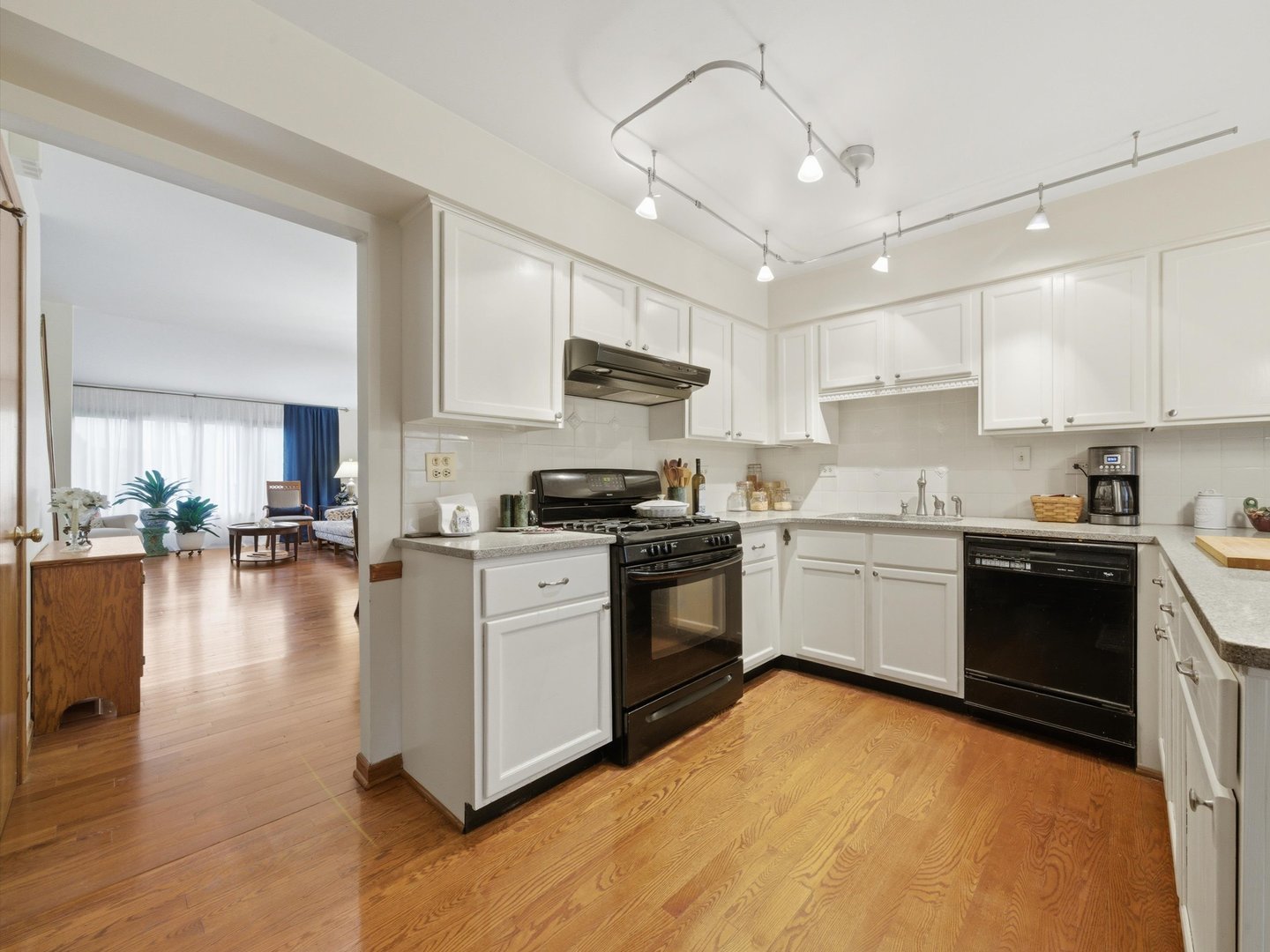 312 Brookdale Drive #A, Bloomingdale, IL 60108