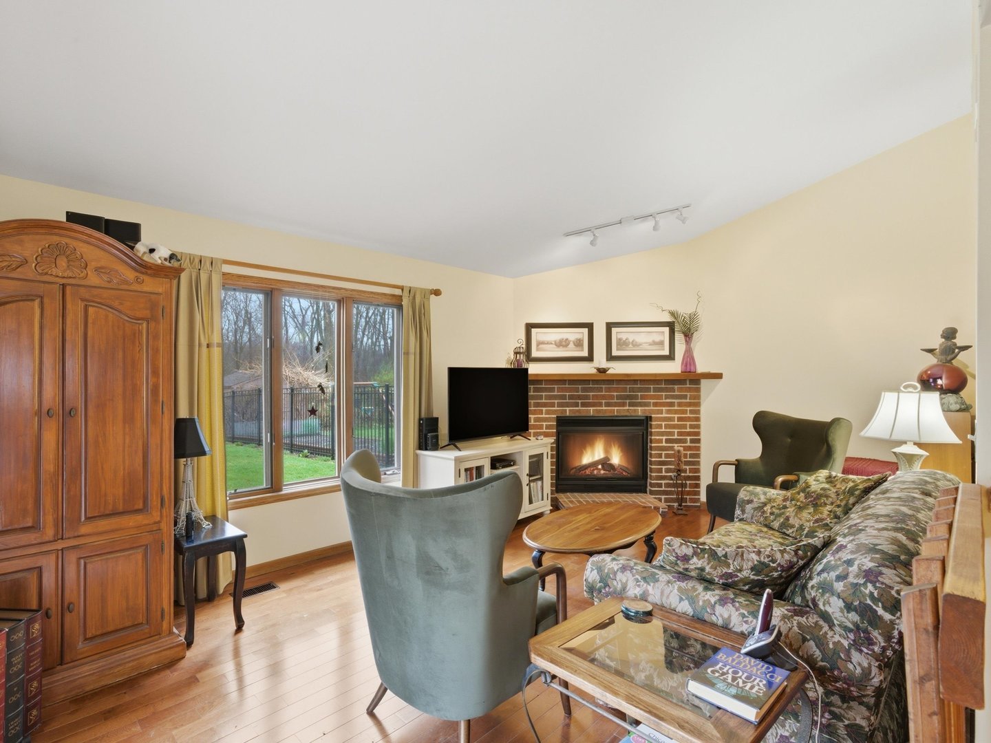 312 Brookdale Drive #A, Bloomingdale, IL 60108