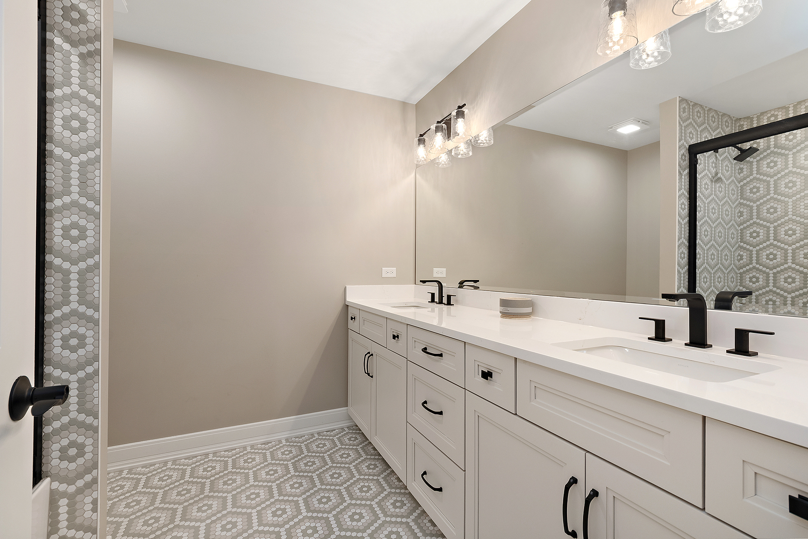 9730 Folkers Drive, Frankfort, IL 60423