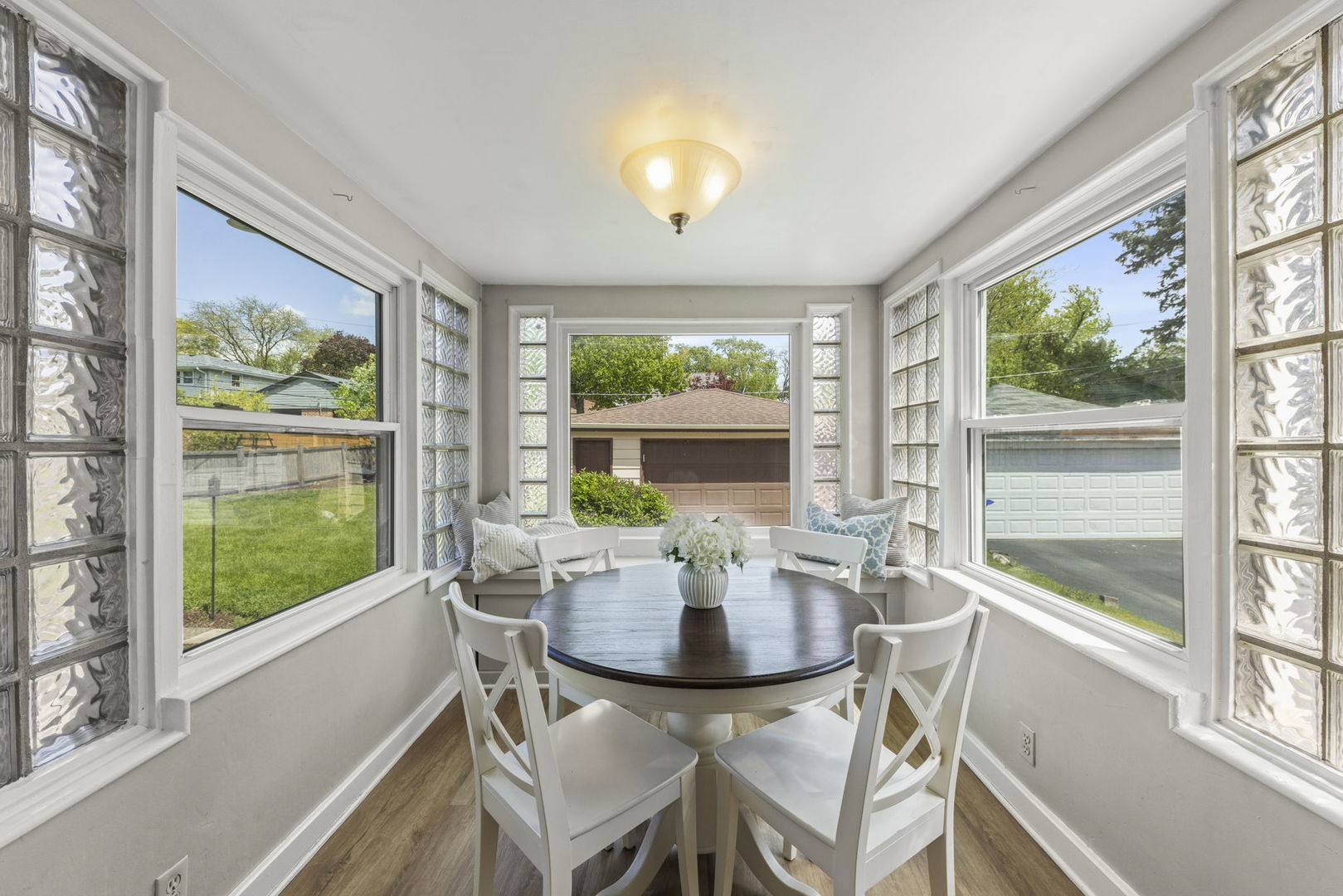 919 N President Street, Wheaton, IL 60187