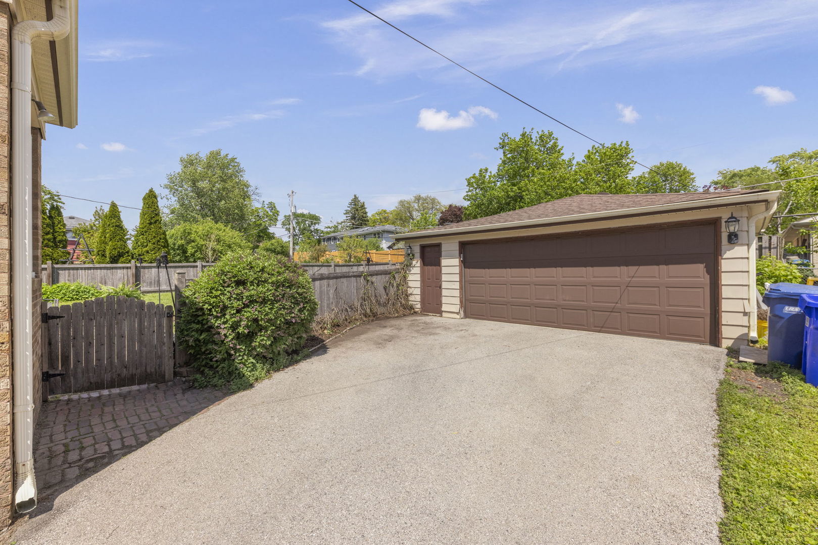 919 N President Street, Wheaton, IL 60187