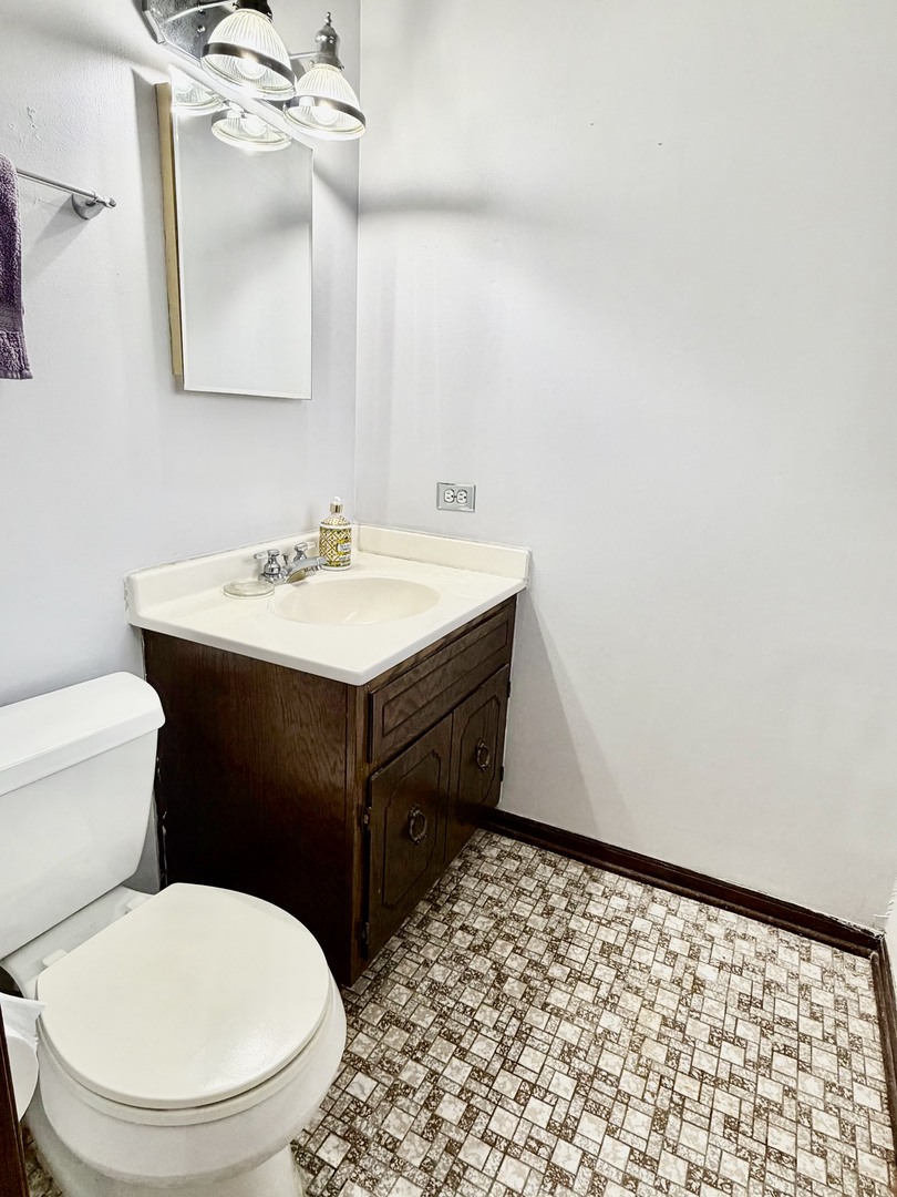 7925 Paxton Avenue #3B, Tinley Park, IL 60477