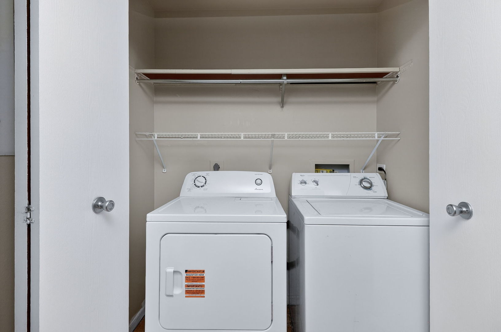 1233 Wyndham Court #204, Palatine, IL 60074