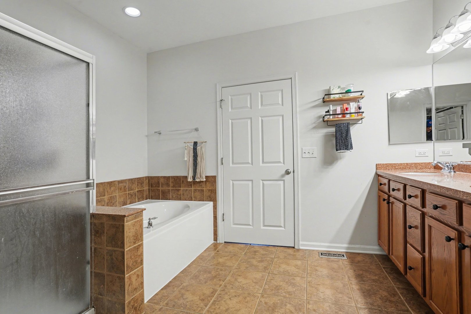 1216 Betsy Ross Place, Bolingbrook, IL 60490