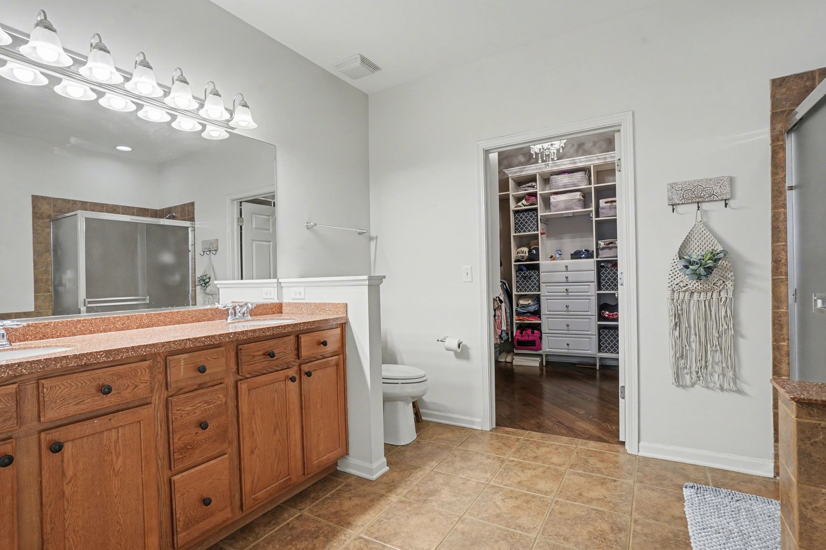 1216 Betsy Ross Place, Bolingbrook, IL 60490