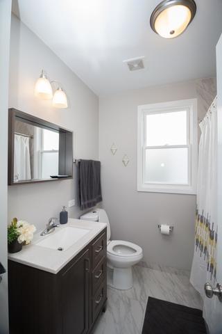 5450 W Drummond Place, Chicago, IL 60639