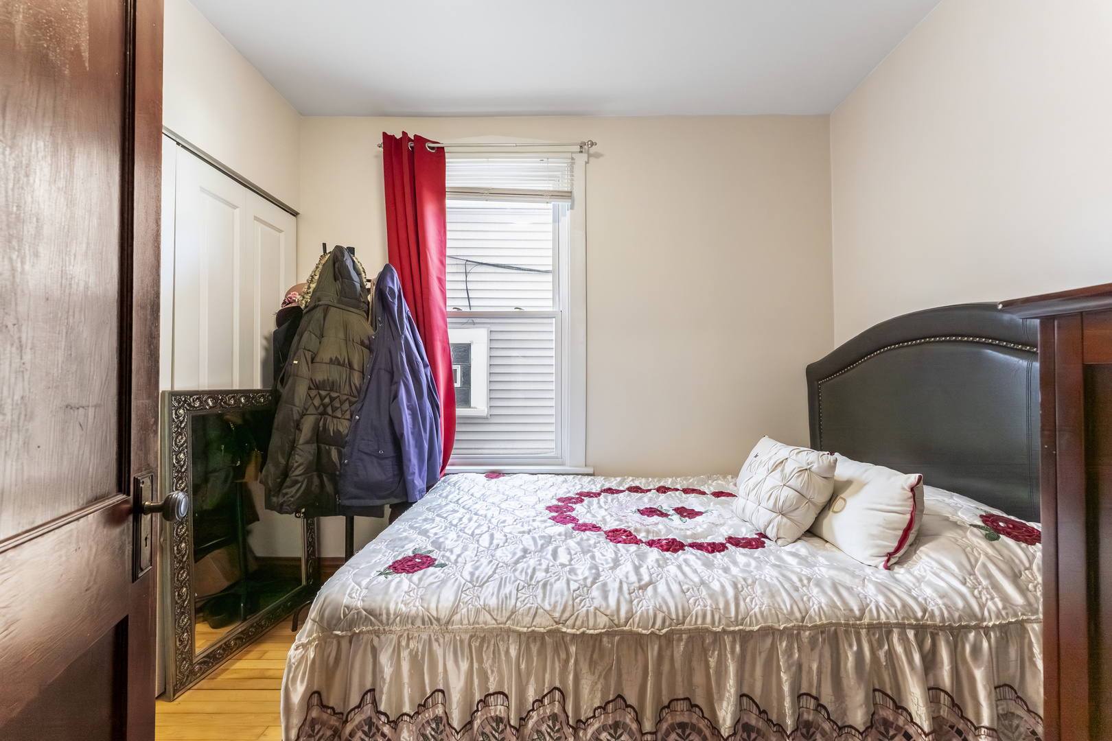 5450 W Drummond Place, Chicago, IL 60639