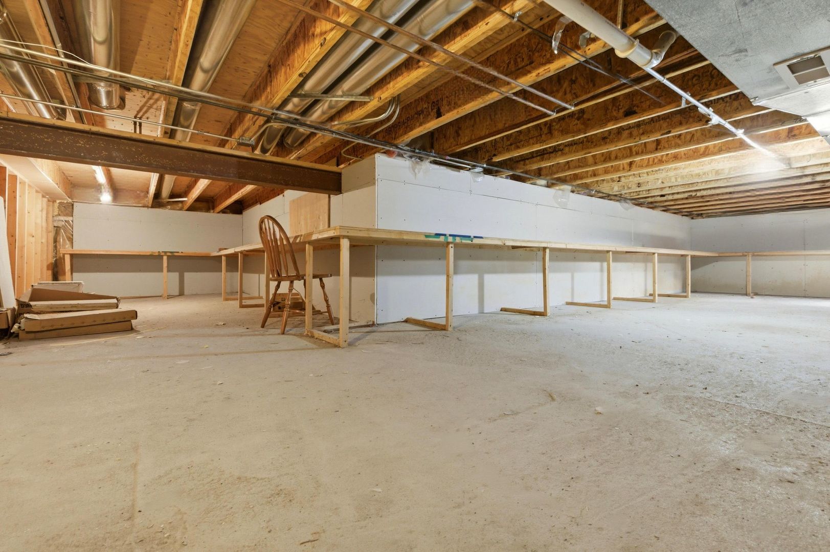 681 Castlerea Lane, Des Plaines, IL 60016