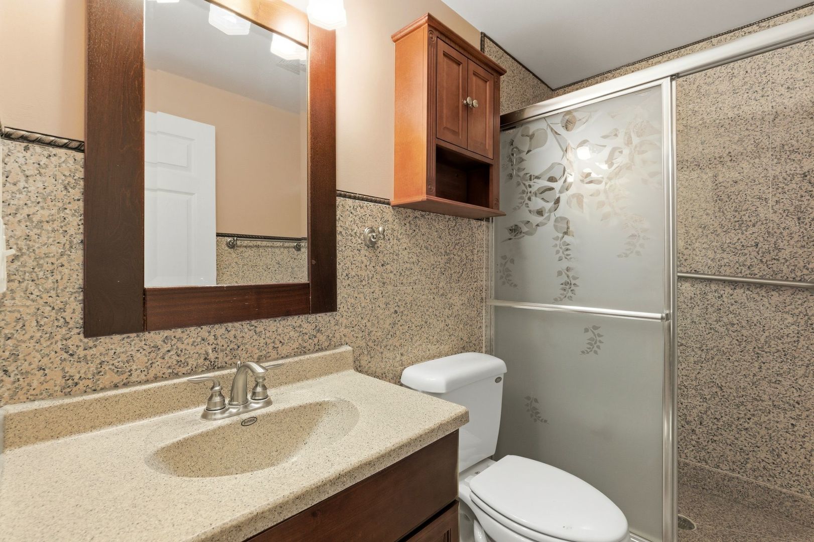 681 Castlerea Lane, Des Plaines, IL 60016