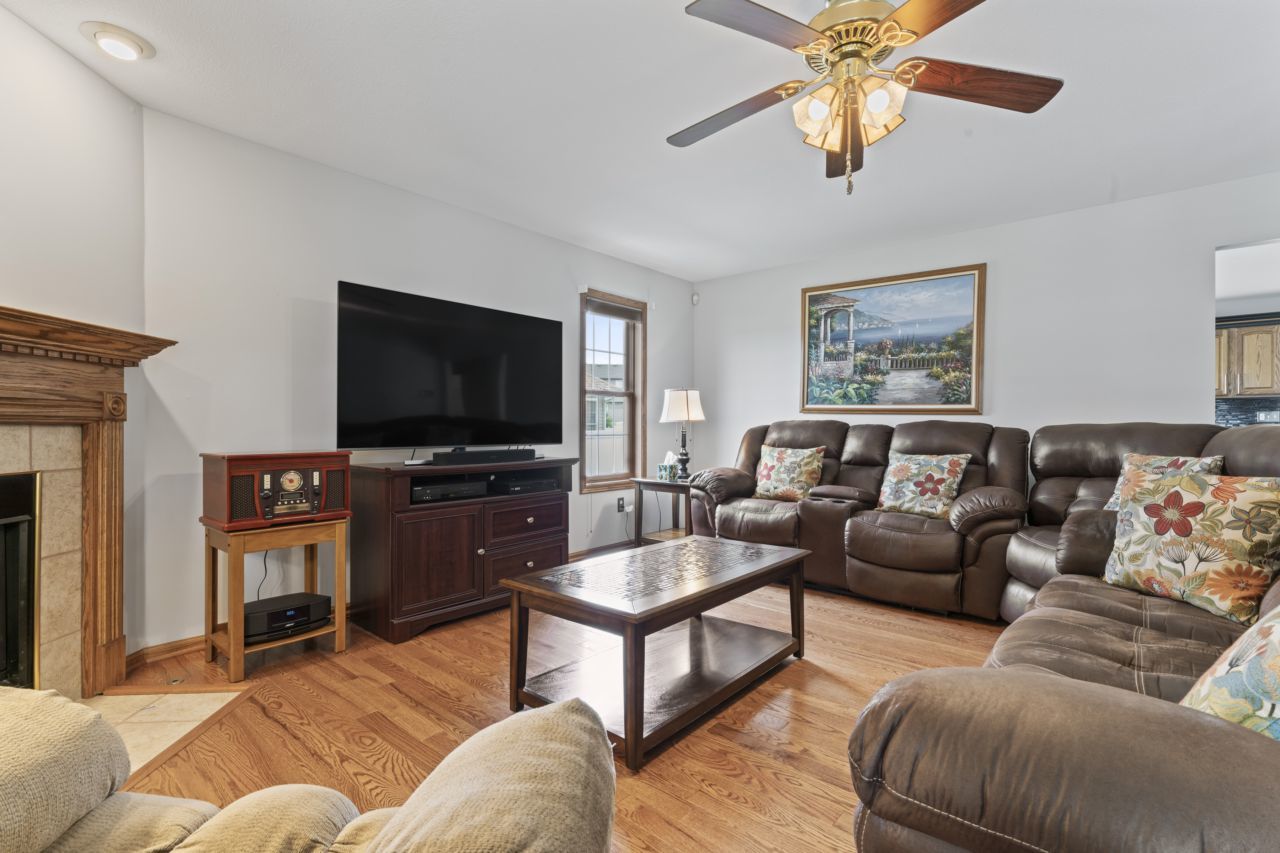 925 MAGNOLIA Drive, Bourbonnais, IL 60914