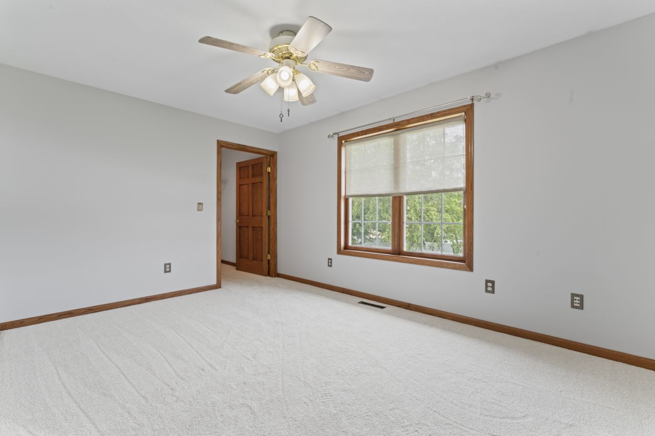 925 MAGNOLIA Drive, Bourbonnais, IL 60914