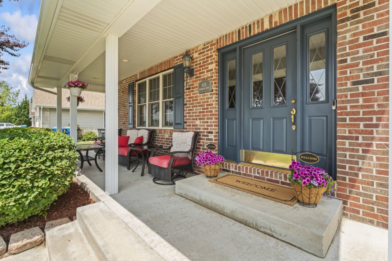 925 MAGNOLIA Drive, Bourbonnais, IL 60914