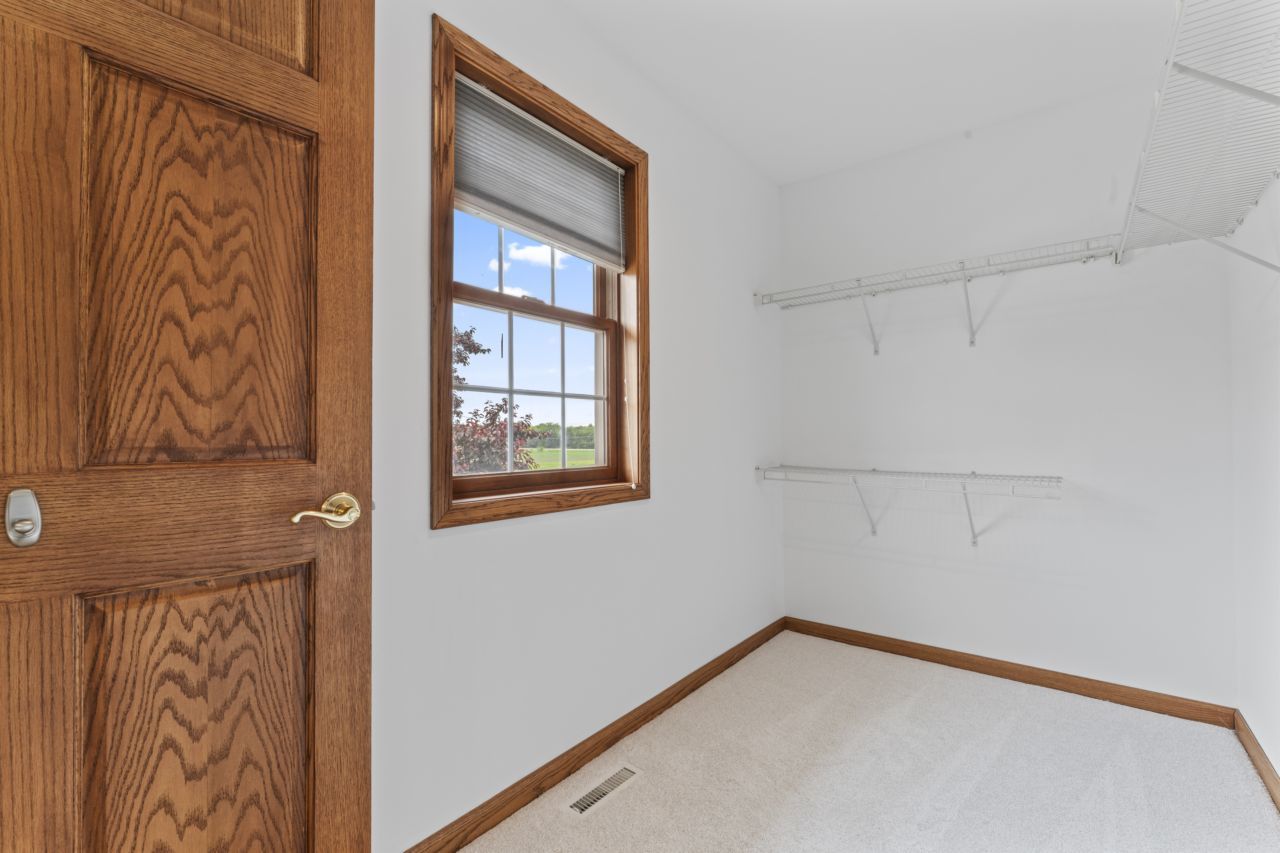 925 MAGNOLIA Drive, Bourbonnais, IL 60914