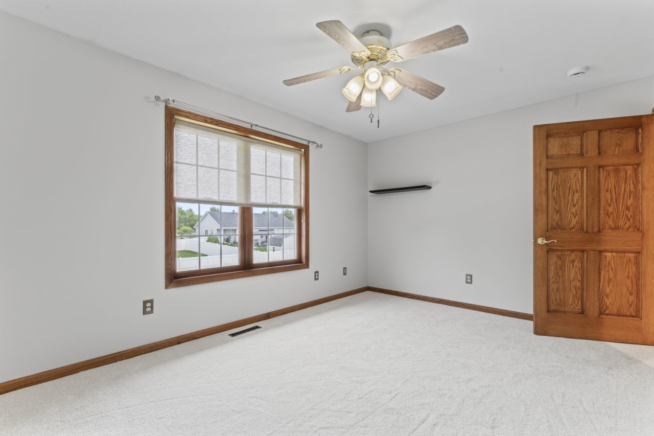 925 MAGNOLIA Drive, Bourbonnais, IL 60914