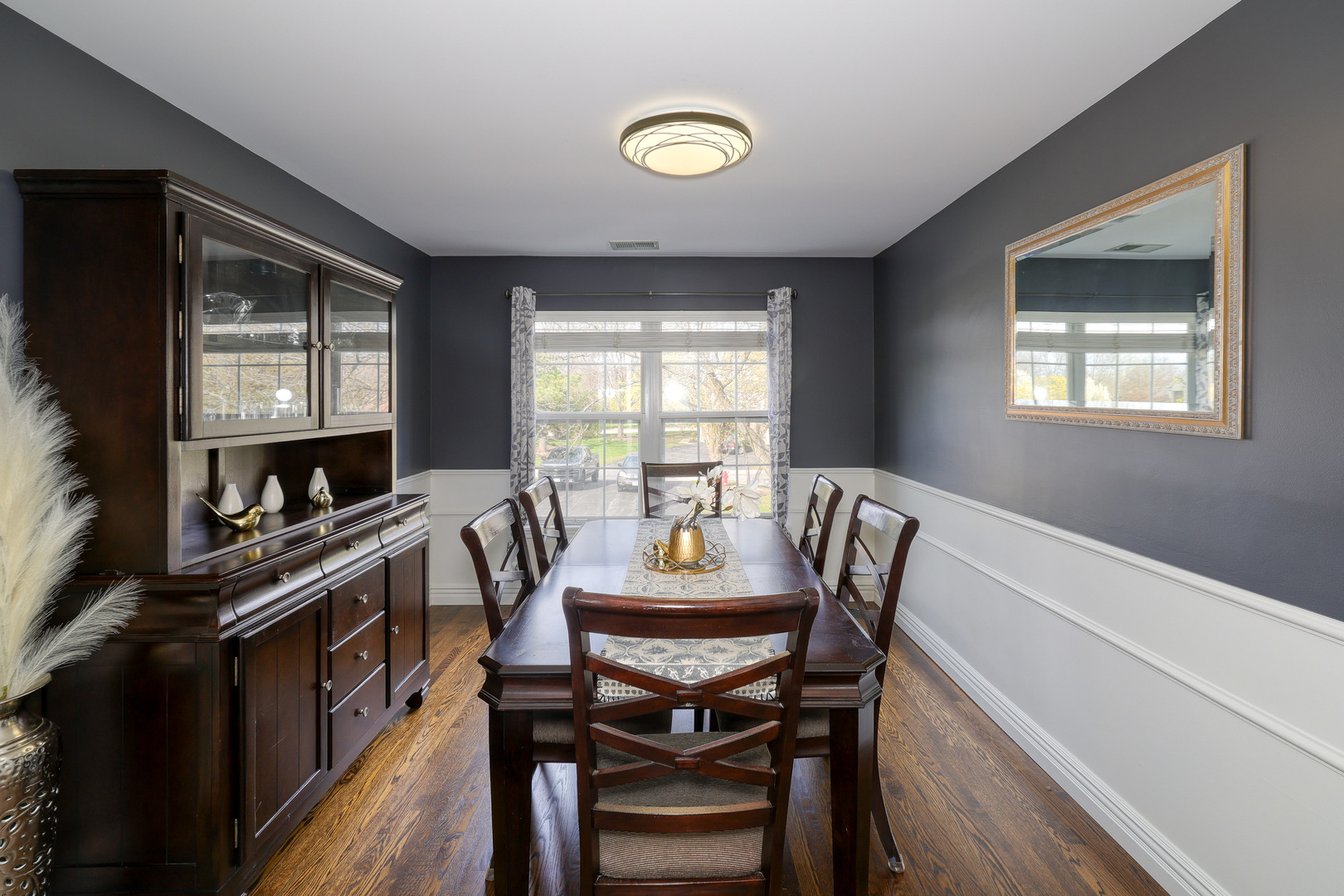 Warrenville, IL 60555