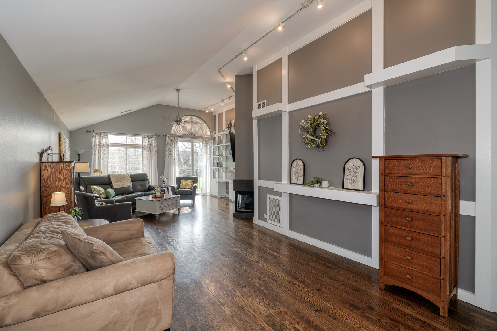 Warrenville, IL 60555