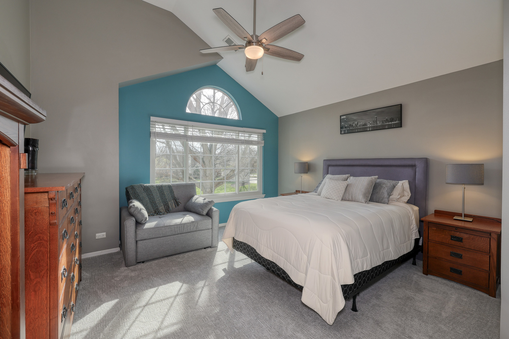 Warrenville, IL 60555