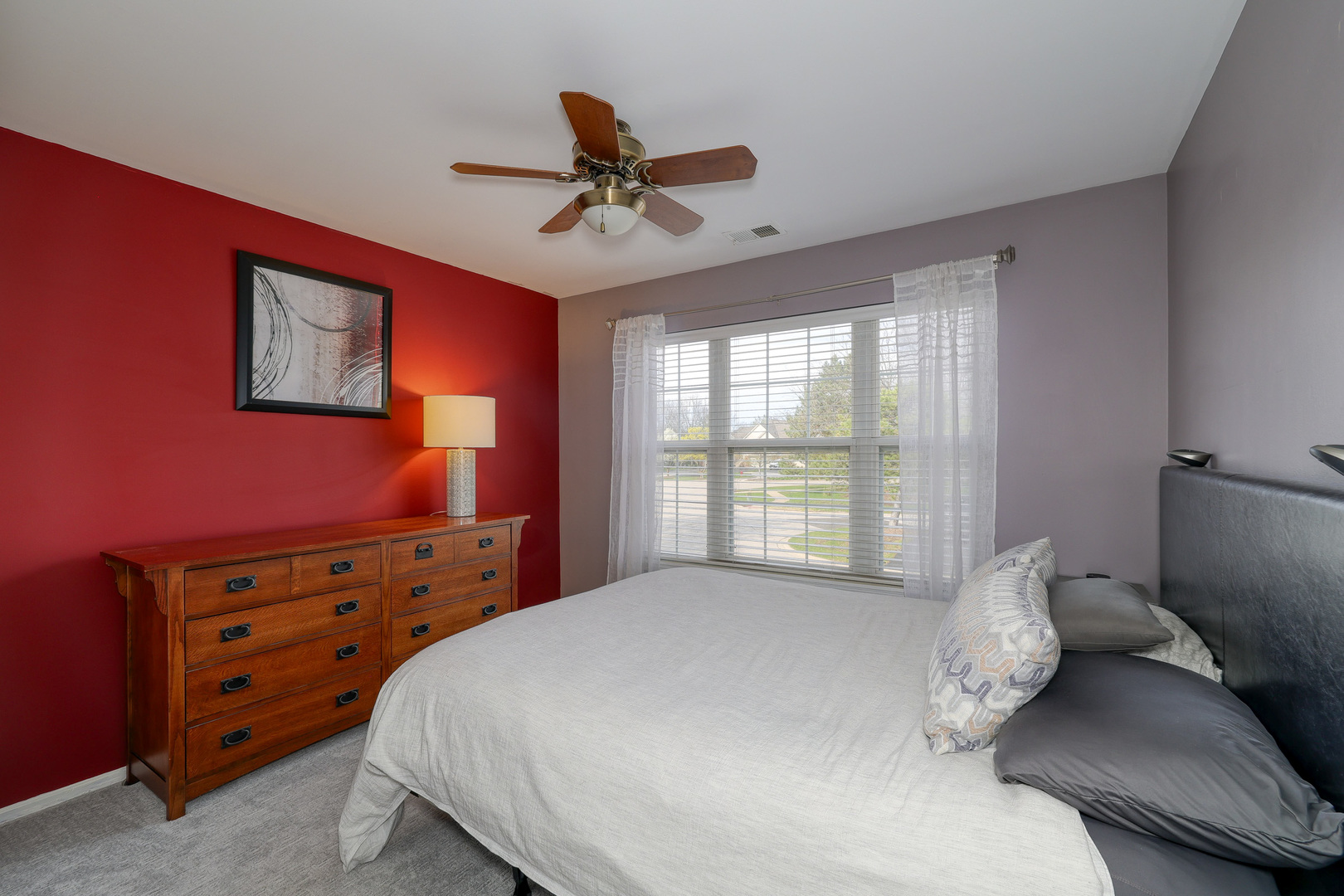 Warrenville, IL 60555