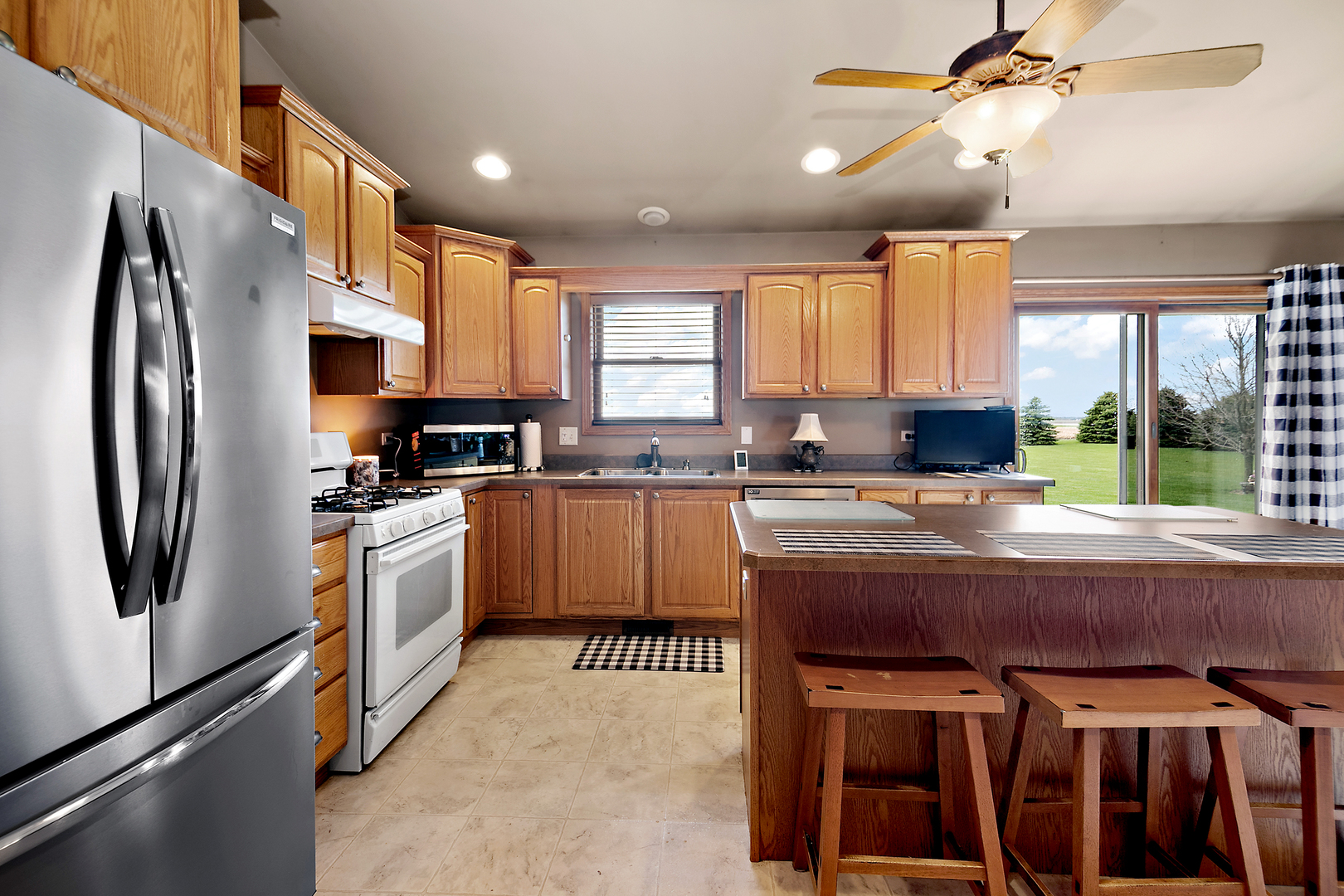 13042 E 10500n Road, Grant Park, IL 60940